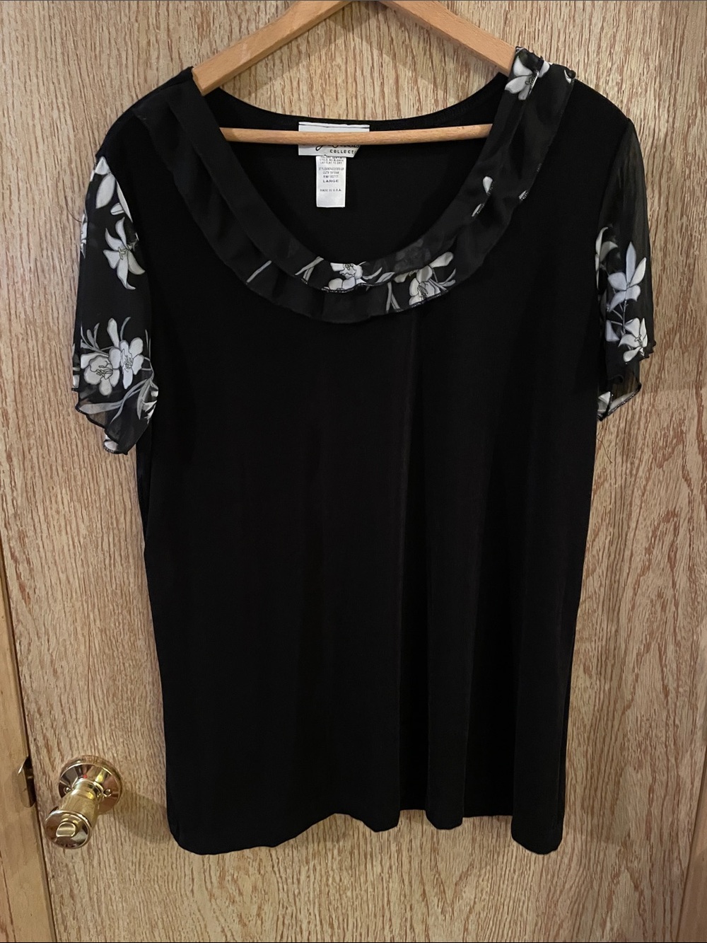 Black Short Sleeve Floral-Trim Tee by Carolyn Strauss.